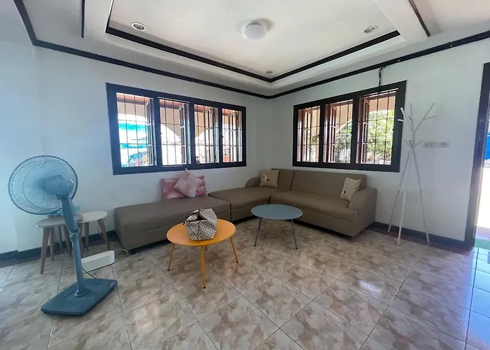 House With Private Pool And Extensive Garden ヴィラ
