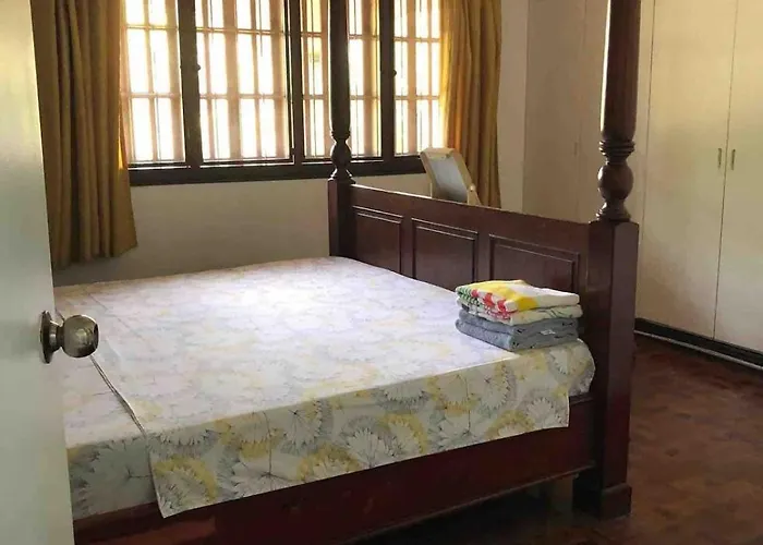 House With Private Pool And Extensive Garden