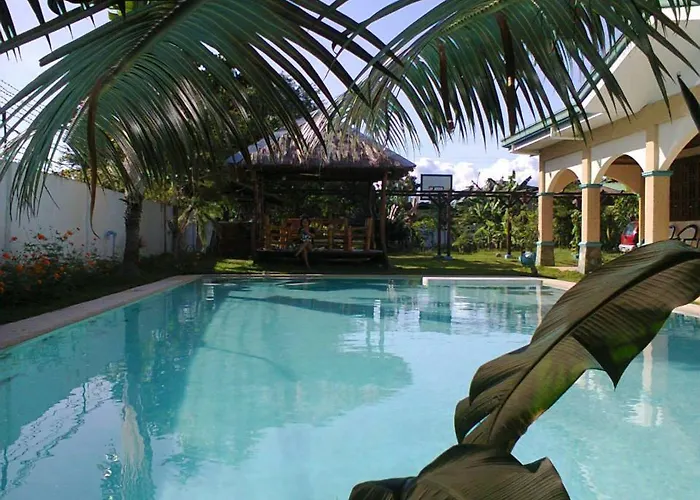 House With Private Pool And Extensive Garden ヴィラ Suba Basbas