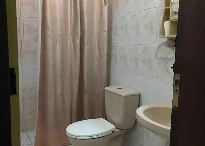 House With Private Pool And Extensive Garden ヴィラ